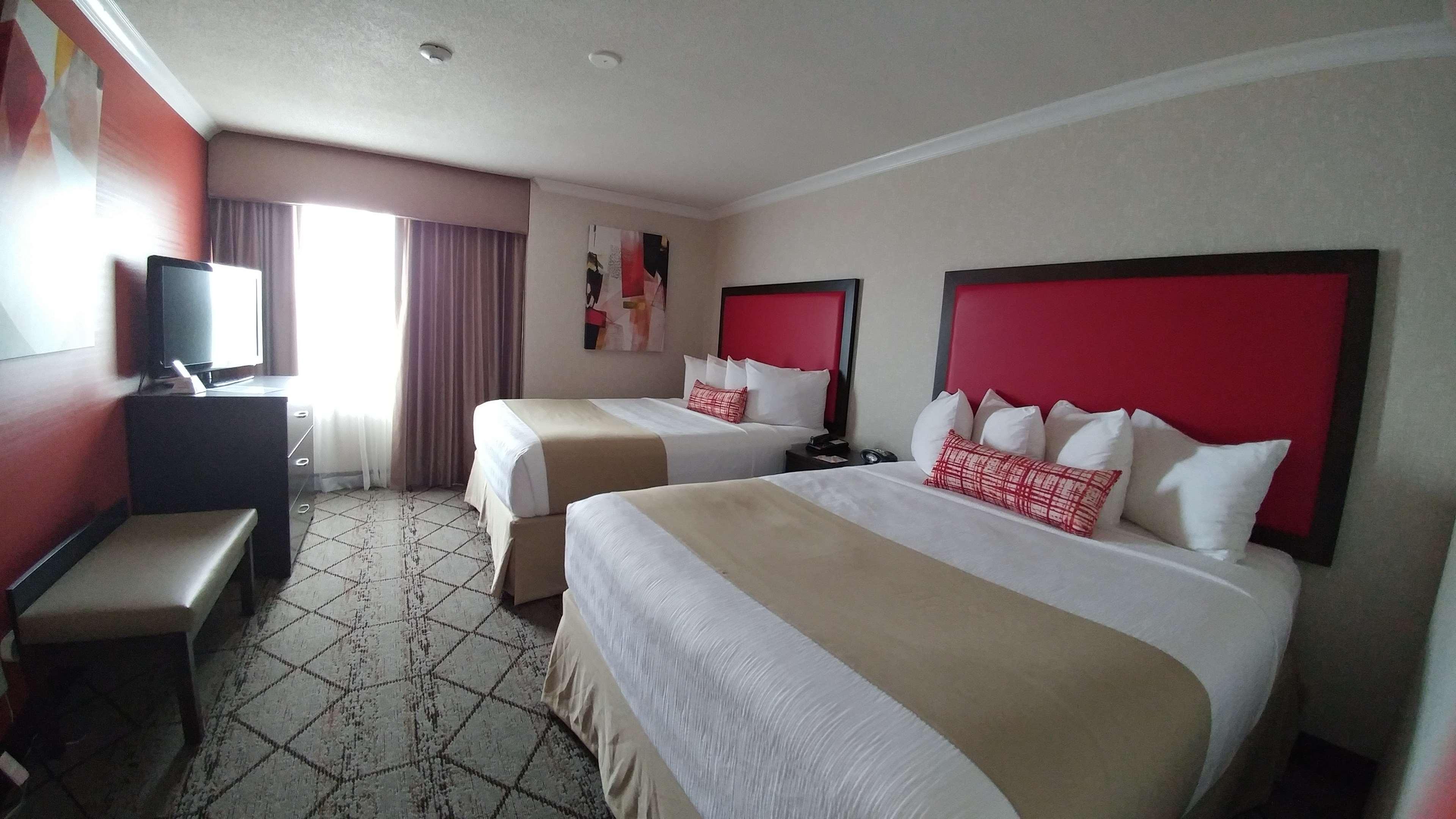 Best Western Plus Rose City Suites Welland Esterno foto