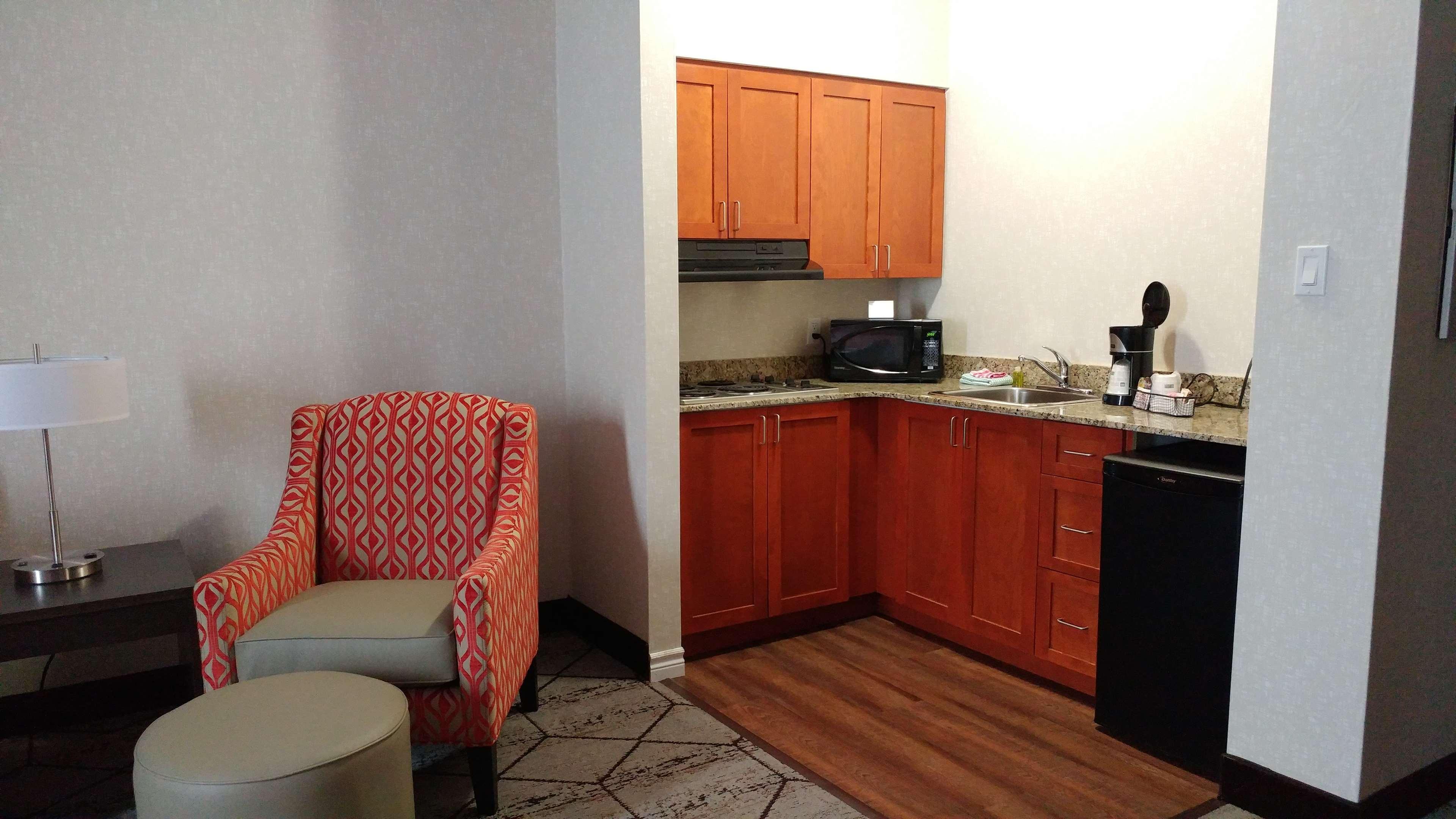 Best Western Plus Rose City Suites Welland Esterno foto