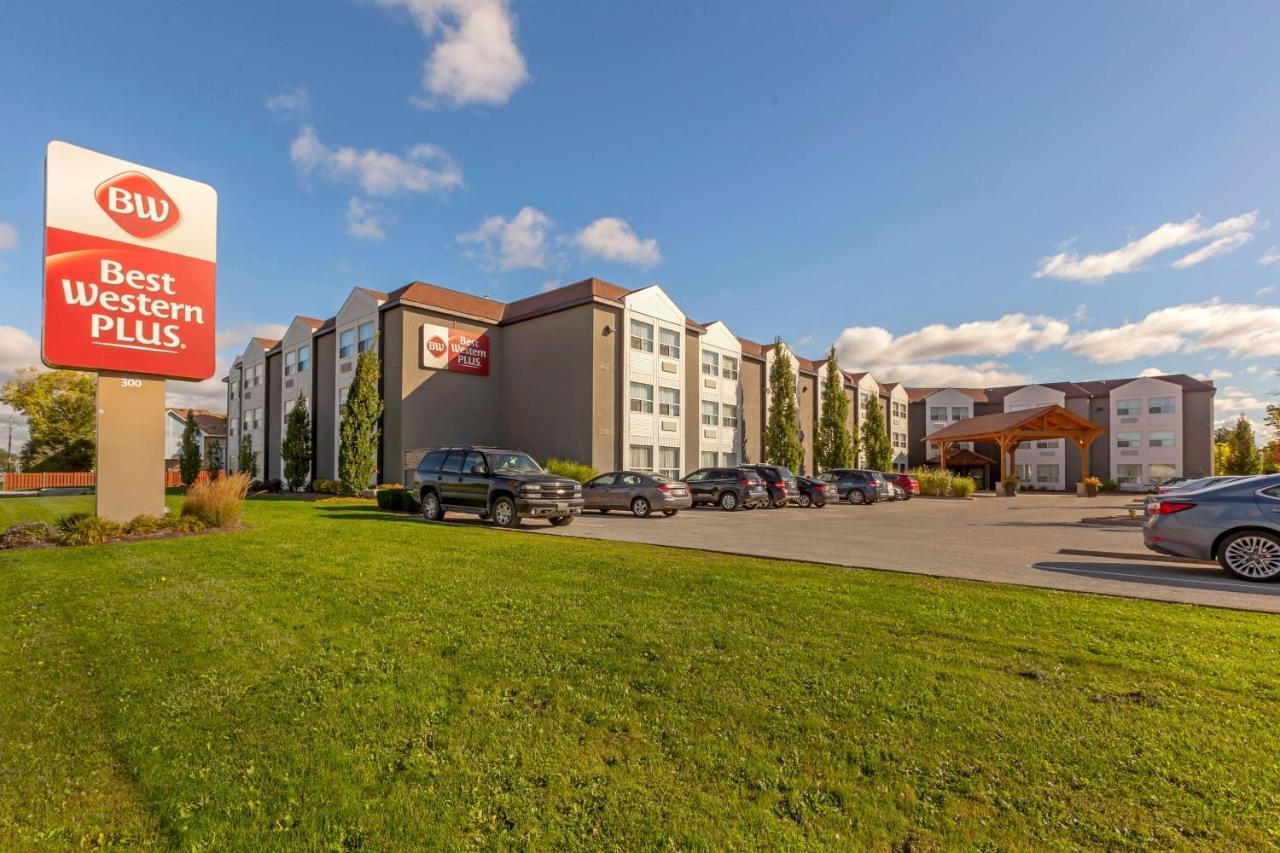 Best Western Plus Rose City Suites Welland Esterno foto