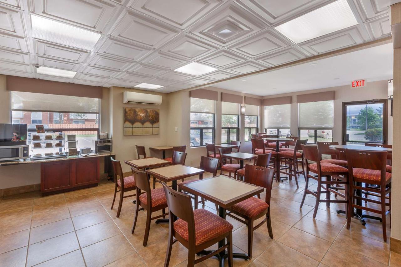 Best Western Plus Rose City Suites Welland Esterno foto