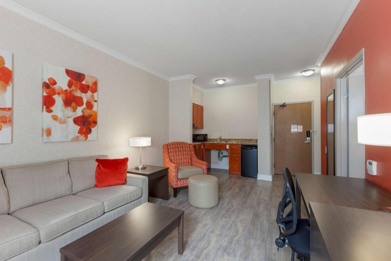 Best Western Plus Rose City Suites Welland Esterno foto