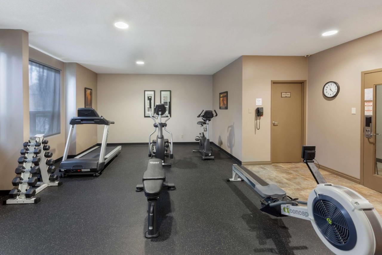 Best Western Plus Rose City Suites Welland Esterno foto