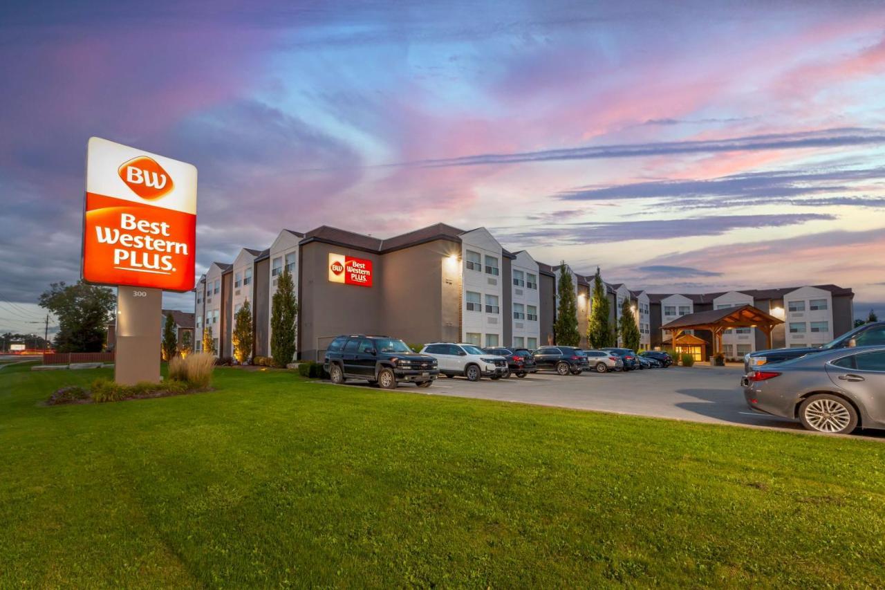 Best Western Plus Rose City Suites Welland Esterno foto